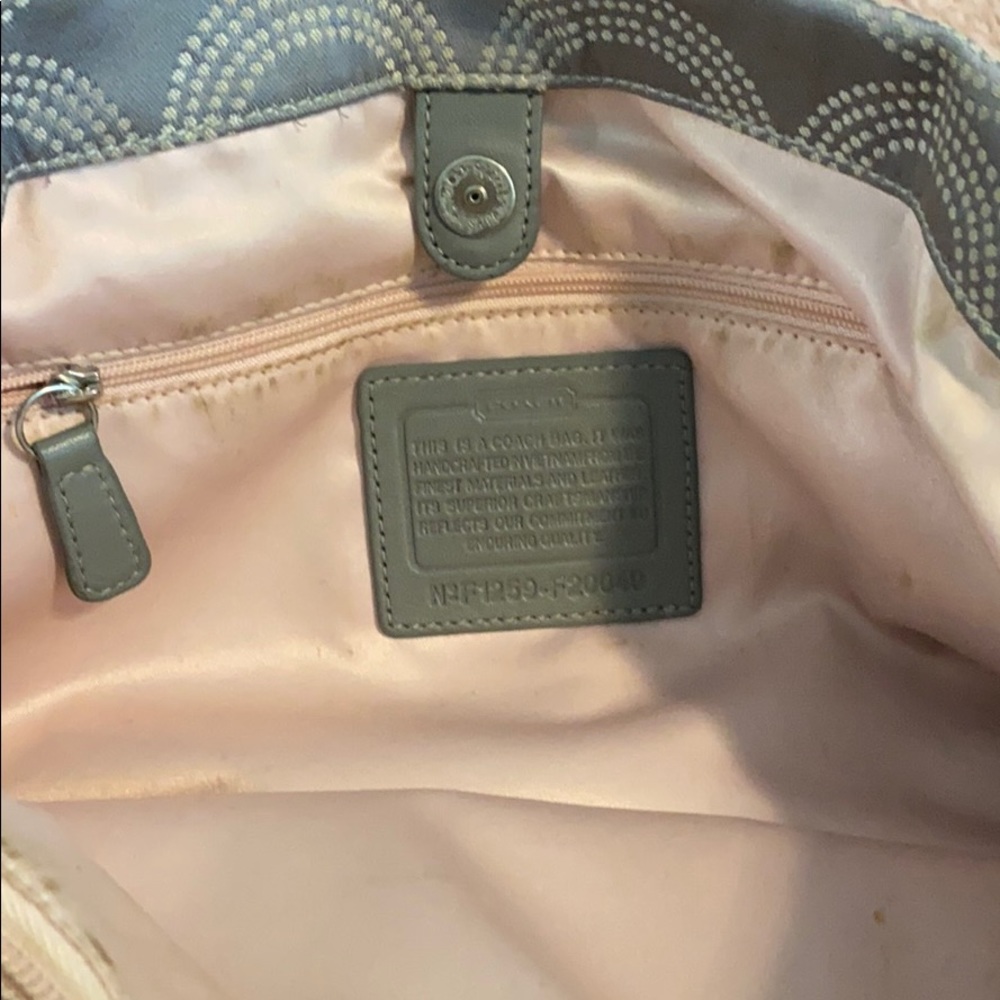 Coach Handbag - Picture 7 of 9